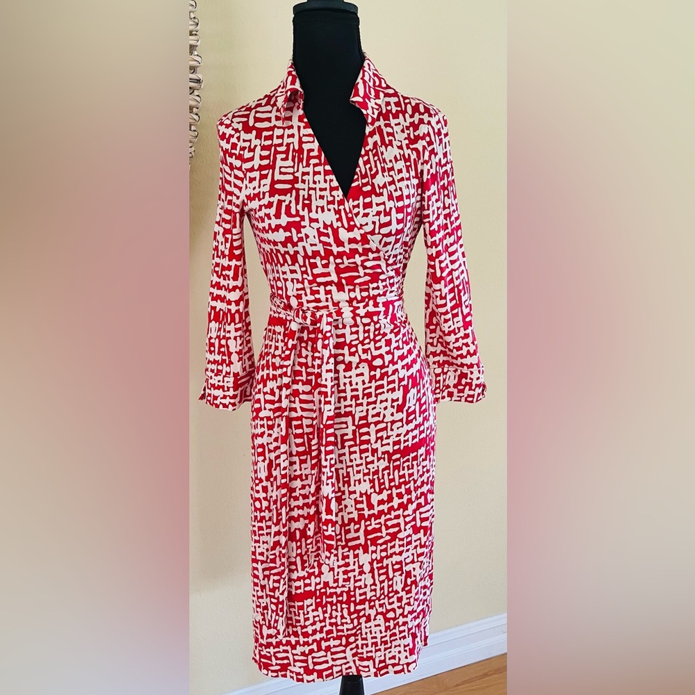 Diane VonFurstenberg wrap SILK Vintage collection